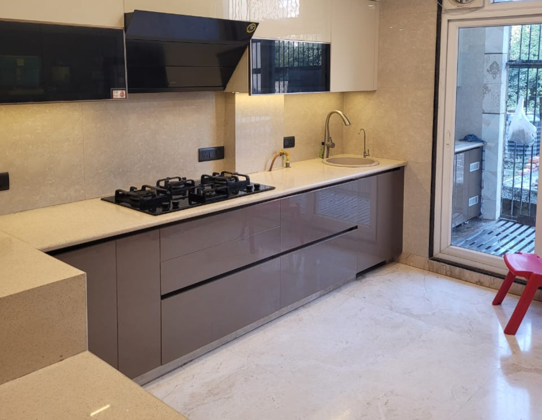Park Facing Kothi for sale in Noida