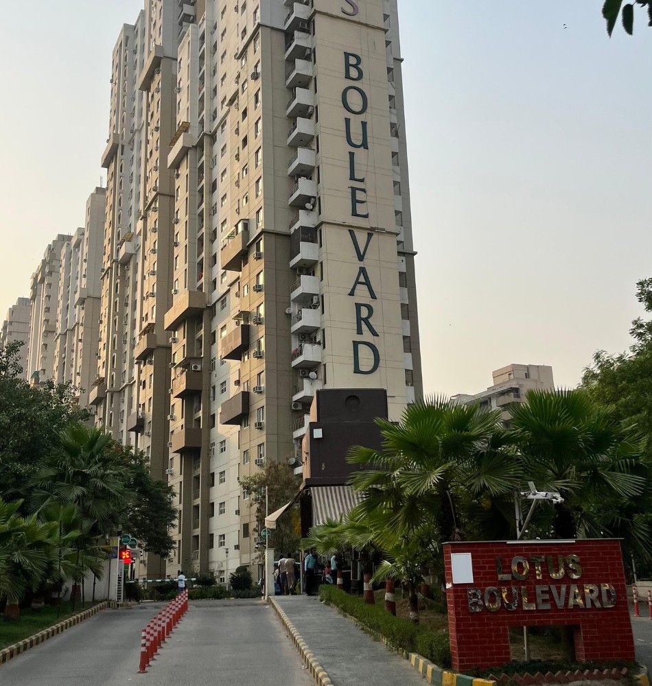 3C Lotus Boulevard Sector 100 Noida